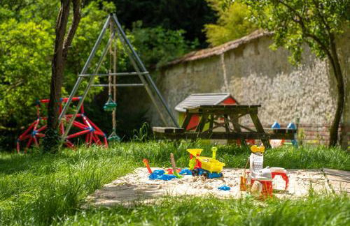 Henge Estate - Large Manor with ensuite double rooms, hot tub and tennis court - Foto 38