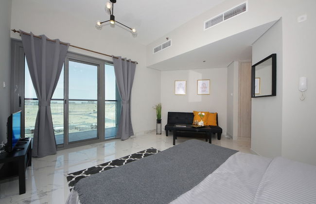 Signature Holiday Home-MAG 5 DUBAI SOUTH - Photo 2