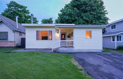 Charming Midtown Cottage Walkable & Cozy - Foto 26