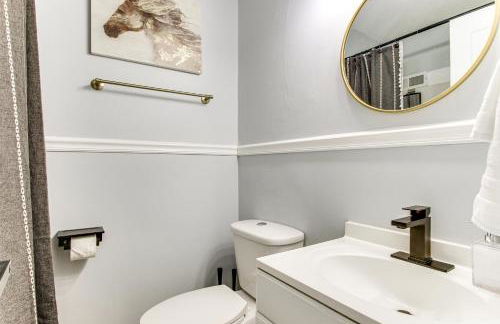 2 Mi to Historic Horse District Dog-Friendly Home - Foto 18