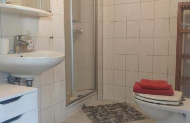 2 Schlafzimmer Apartment, Küche u Terrasse in Freiburg - Foto 9