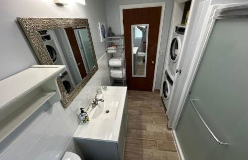 Large 3Bedrooms 1 Bath Near DownTown Dining - Foto 9