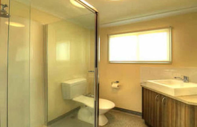 Central Caravan Park - Photo 22