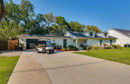 Hot Tub! Family Haven 3 Mi to Lake Ray Roberts - Foto 28