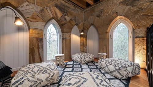 Exceptional Grade II Listed Church Conversion - Foto 4