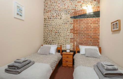 Hitchens Cottage - Photo 13