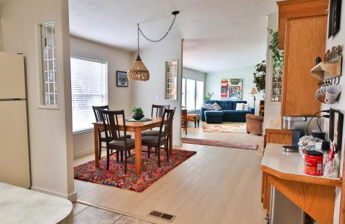 Idyllic Rock Island Home with Columbia River Views - Foto 9