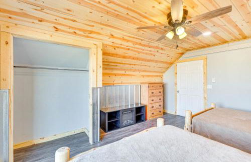 Balcony and Views Sturgis Twin Peaks Cabin - Foto 16