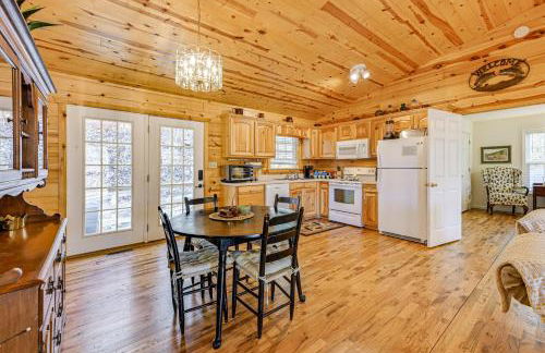 8 Mi to Chattooga River Pet-Friendly Mtn Cabin - Foto 9