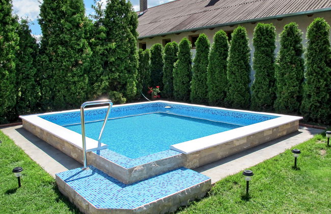 4 bedroom House in Balatonszárszó with private pool and garden - Photo 20