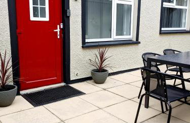 2 Bed House - Sleeps 6 - Parking - Wifi - Photo 14