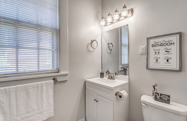 The Rolling Stone Near Downtown - Photo 27