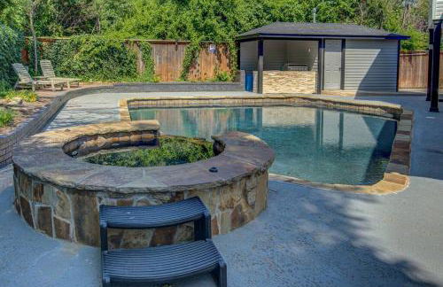 Entire Cozy Getaway with Pool - Foto 32