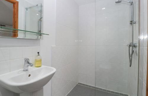 Horse Gin - Photo 20