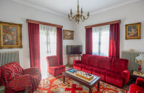 Peaceful 2-bedroom village house near Tripolis - Photo 16