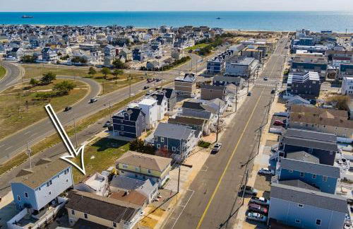 Gorgeous Beach House 2 blocks to the beach, Boardwalk, and amazing Restaurants - Foto 15