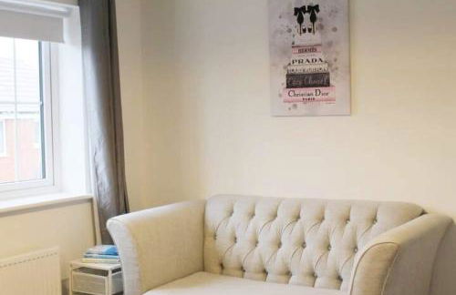 Penelope Maison - London in 50 Mins, Free Parking, 1 BDRM Home - Foto 4