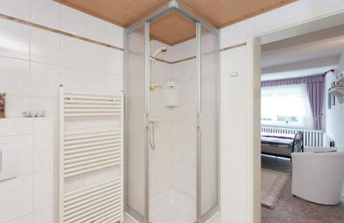 Quiet Couples Apartment - Foto 17