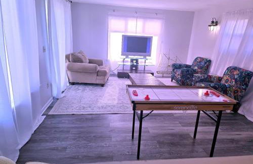 Cozy Ocean Breeze Retreat - Foto 7