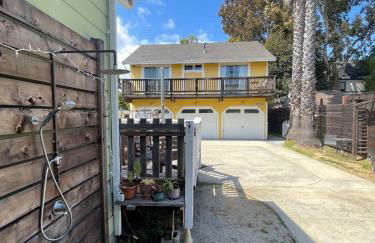 Sunlit Surf House 4BR Downtown Walk to beach - Foto 11
