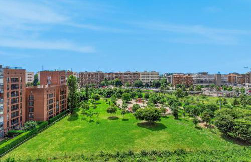 Airy Apartments with Balcony & Garage by NDP rent - Foto 15