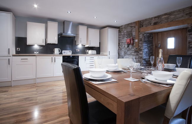 Fletcher Coach House - 3 Bedroom Cottage - Pendine - Photo 27