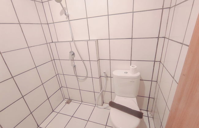 Minimalist And Comfortable Stay 1Br (No Kitchen) At The City Square Apartment - Photo 8