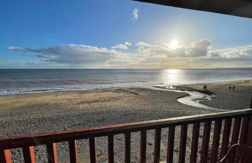 Branscombe Chalet on the Beach - Photo 14