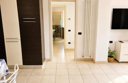 GuestHost - Piana di Solaro Modern Flat & Swimming Pool - Foto 3