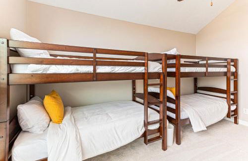 Amazing Home w/ Huge Pool, Game Tables, Movie room, and More! - Foto 35