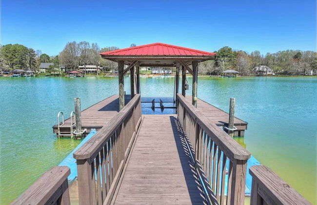 Flip Flop Therapy by Avantstay Lakefront Home w/ Game Room & Dock Access - Foto 1