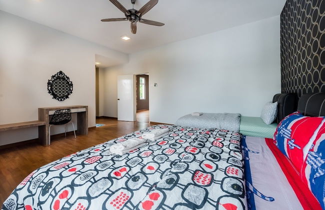 New Corner Shamrock Beach Villas Seaview - Photo 15