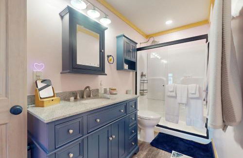 Coastal home with private hot tub and fire-pit, close to local attractions - Foto 20