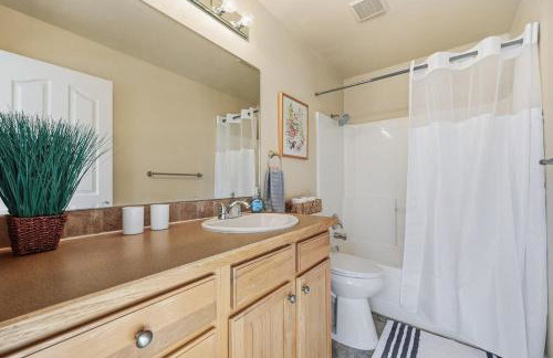 Cozy Boise Getaway walk to Stadium Fireplace Garage - Foto 20