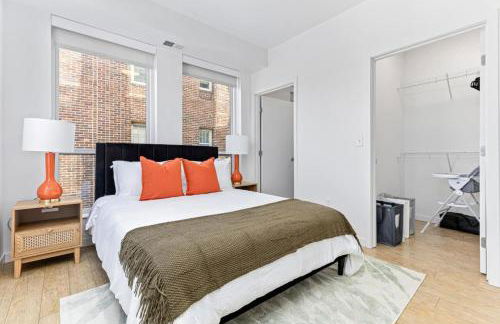 Cozy 2BR Retreat near Downtown - Foto 39