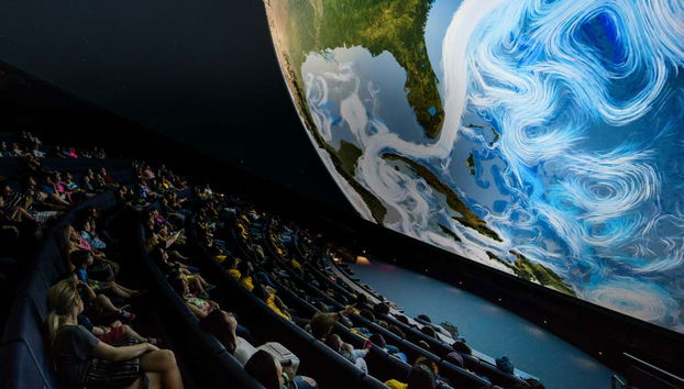 Immerse yourself in a 3D experience!