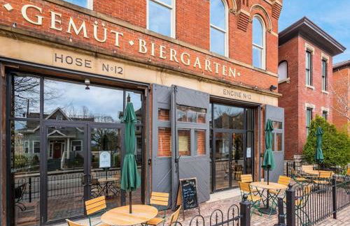 Central Loft with Pool Table! Pet-friendly Haven! - Foto 10