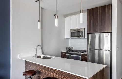 Loop Studio w theater pool nr Millennium Park CHI-958 - Photo 8