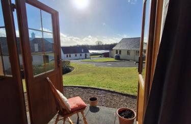 Beautiful Lakeside Holiday Home (6 Portinode Cottages) - Foto 10