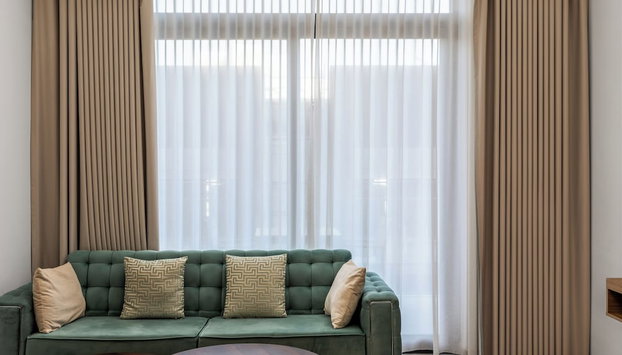 Waves - Elegant Oxford 212 Studio in JVC with City Views - Foto 2, Habitación