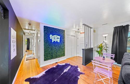 Comfort, Fun, & Charming - 5BR Oasis with Pool - Foto 18