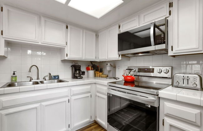 Heavenly Haven - Hot Tub + Seasonal HOA Pool - Foto 16