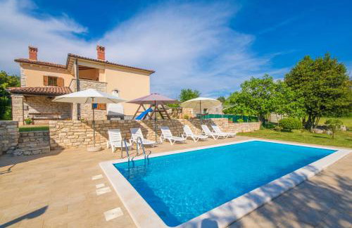 Villa Mendula, a pet friendly rustic haven surrounded by nature - Foto 1