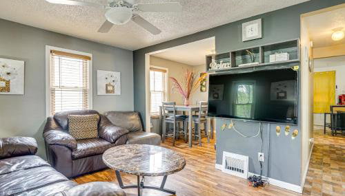 3 Mi to Dtwn Fort Wayne Home with Deck and Yard! - Foto 2