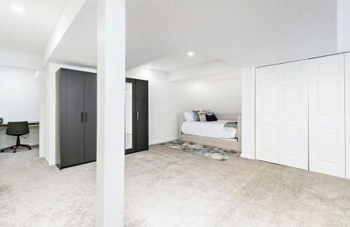 Hillside vacation next to Overland Park Kansas nature trail grill and fun - Foto 63