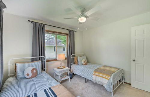 Airy Cottage Close to Rock Lake with Fire Pit! - Foto 19