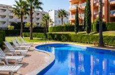 Beach & Sea Apt, Fast WIFI, Airco, Private Parking and Pool - Foto 1