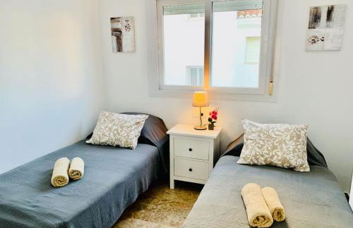 Penthouse mit private Dachterrasse und Blick auf das Meer, Berge ,Hafen - Photo 15