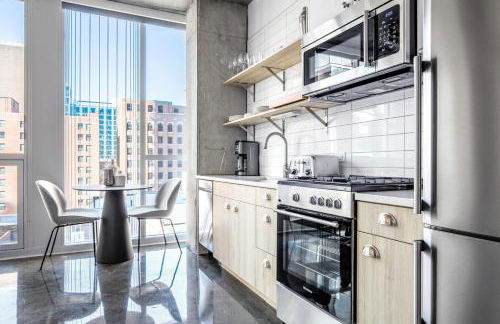 River N 1BR w Gym Pool nr L stop Beach CHI-362 - Foto 5