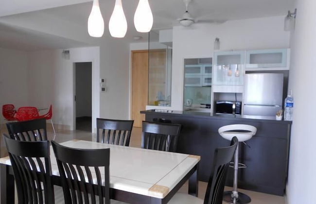 Brunsfield Embassyview Condosuite - Photo 9